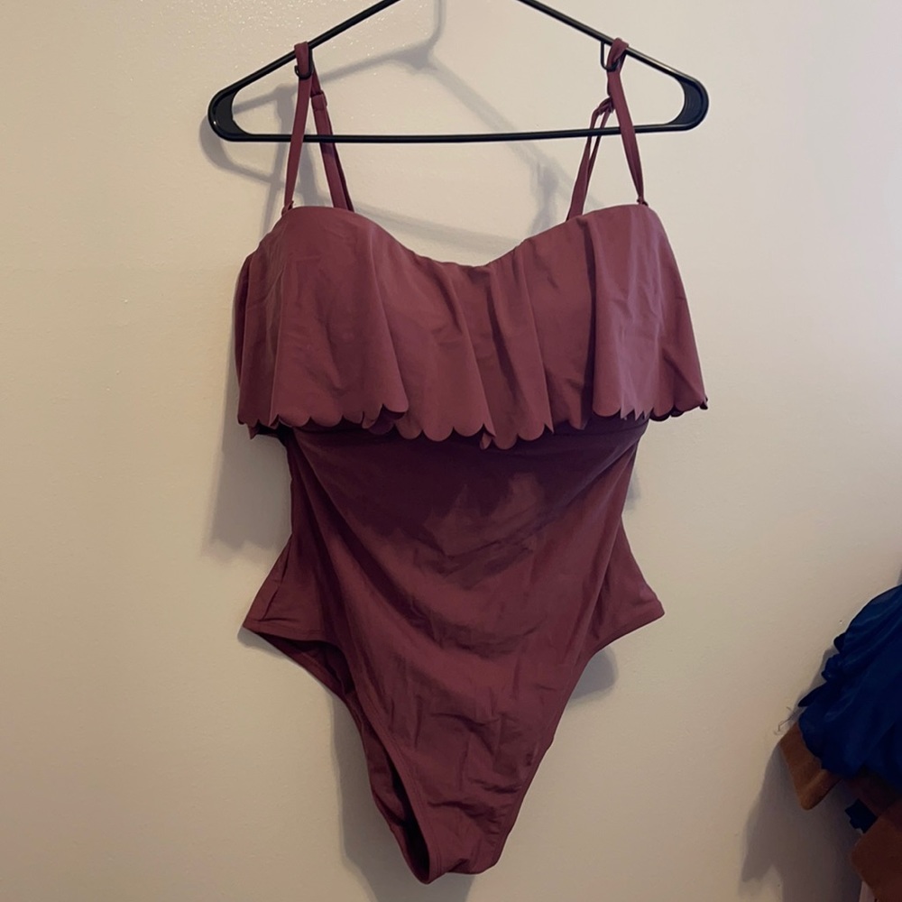 Women’s Kara Sol one piece swimming suit